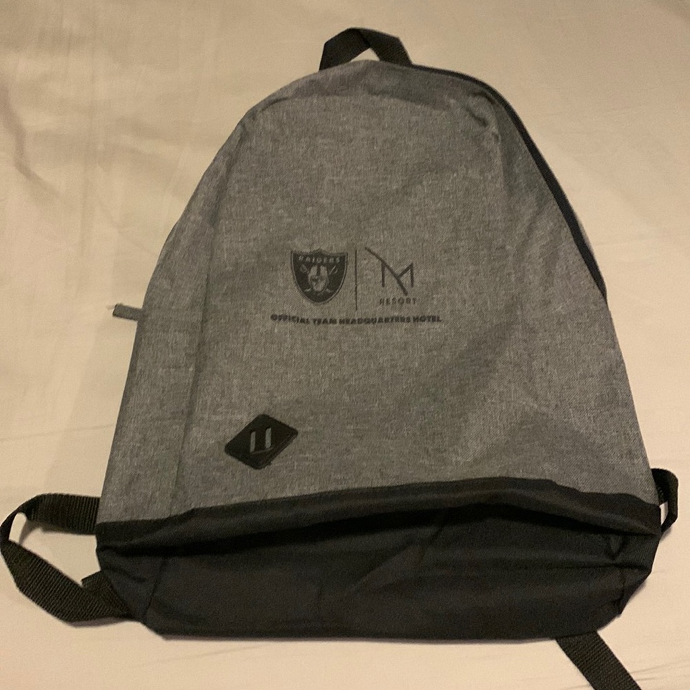 Raiders M Resort Backpack